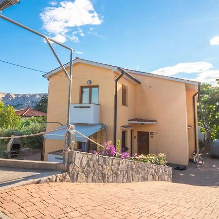 Apartments Dujmovic With Terrace Baška Exteriör bild