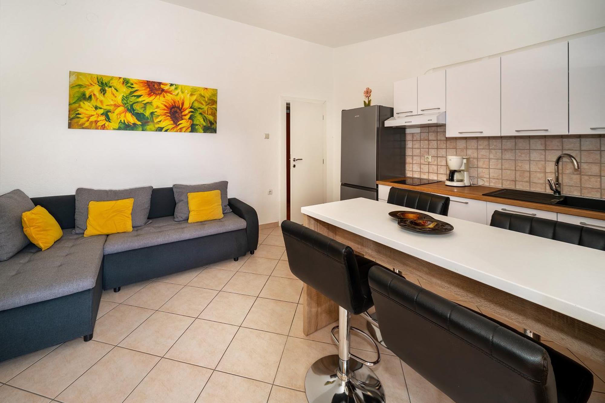 Apartments Dujmovic With Terrace Baška Exteriör bild